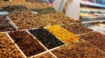 قائمة الأسعار الجديدة.. تفاوت ملحوظ في تكلفة الياميش والبلح بسوق العبور